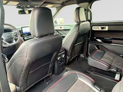 2024 Ford Explorer ST-Line