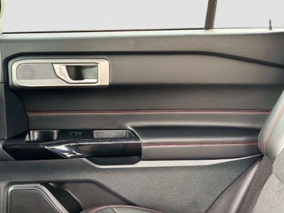 2024 Ford Explorer ST-Line
