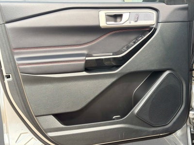 2024 Ford Explorer ST-Line