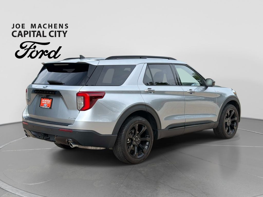 2024 Ford Explorer ST-Line