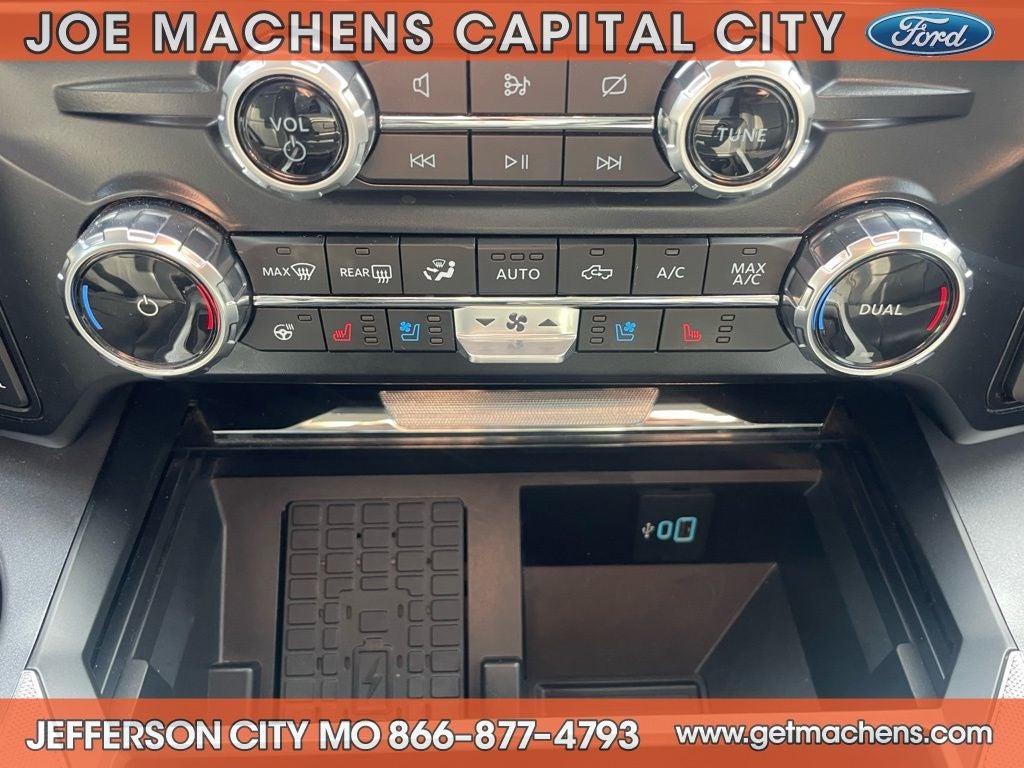 2024 Ford F-350SD Lariat DRW