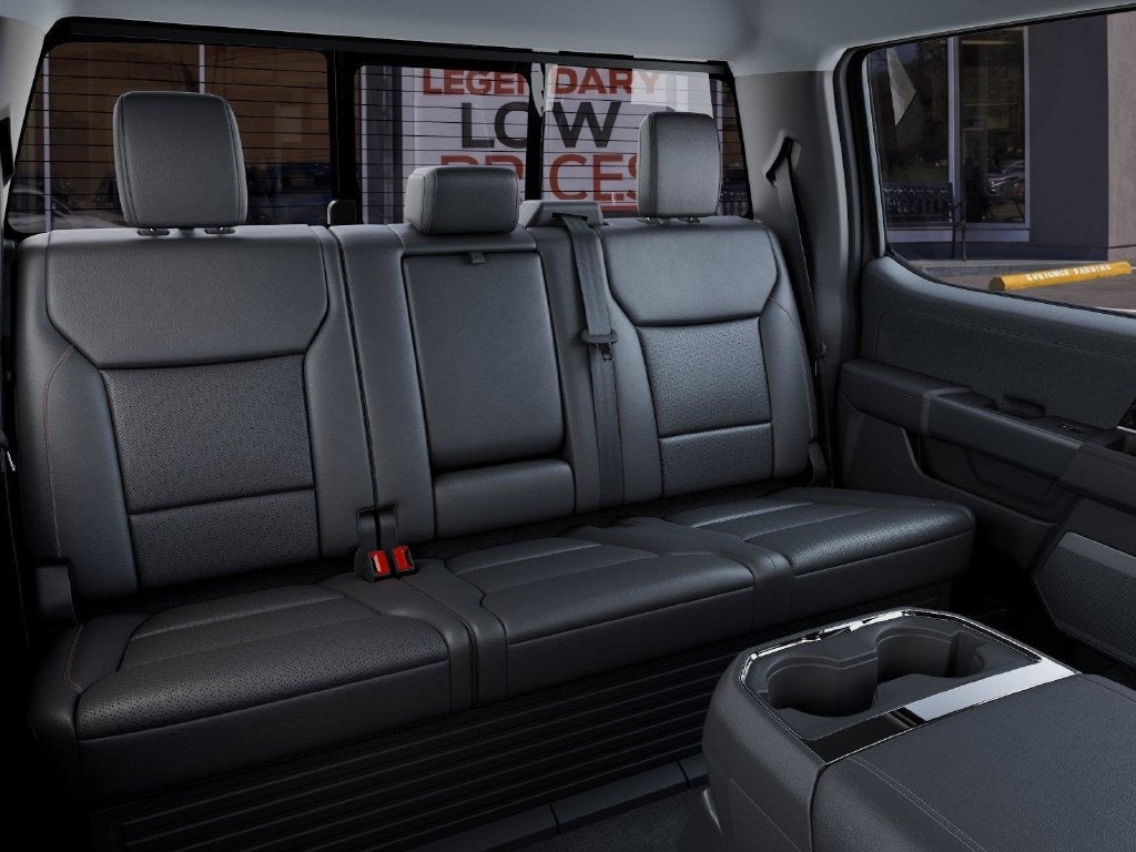 2027 Ford F-350SD Lariat DRW