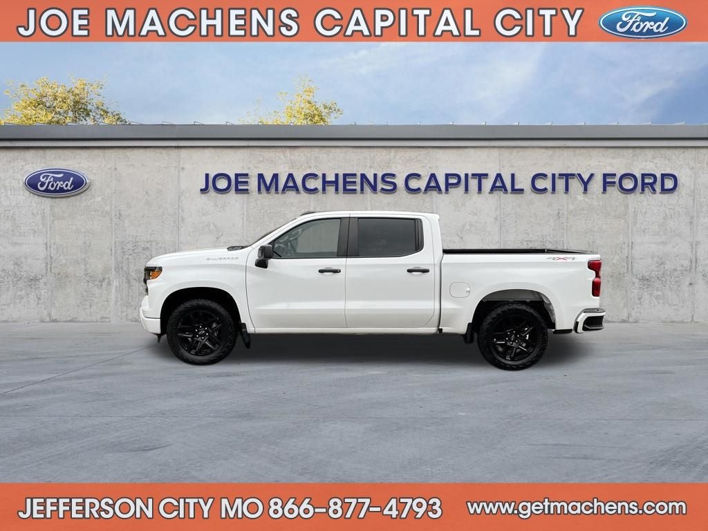 2022 Chevrolet Silverado 1500 Custom