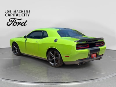 2015 Dodge Challenger R/T Shaker