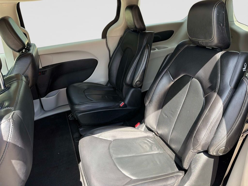 2022 Chrysler Pacifica Hybrid Touring L