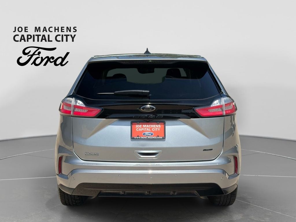 2022 Ford Edge SE