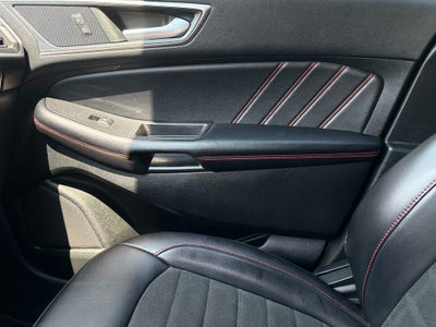 2022 Ford Edge ST Line