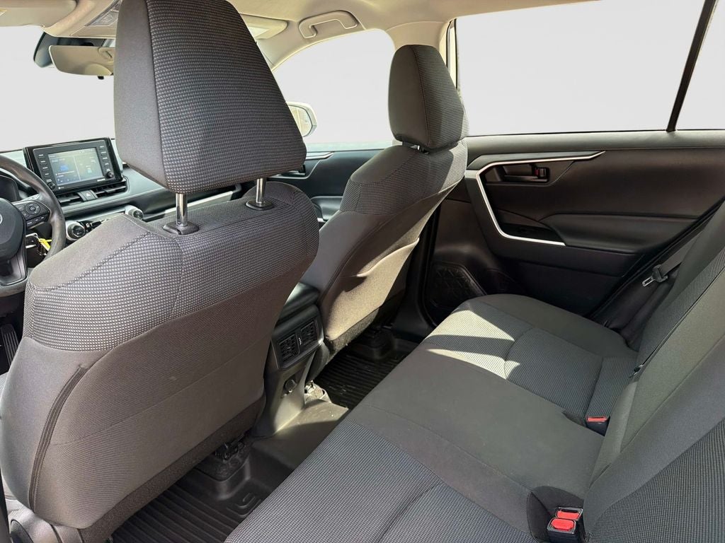 2022 Toyota RAV4 Hybrid LE