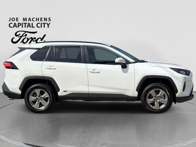 2022 Toyota RAV4 Hybrid LE