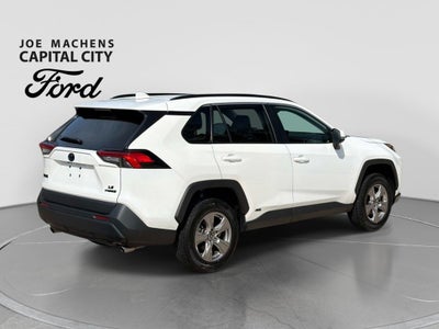 2022 Toyota RAV4 Hybrid LE