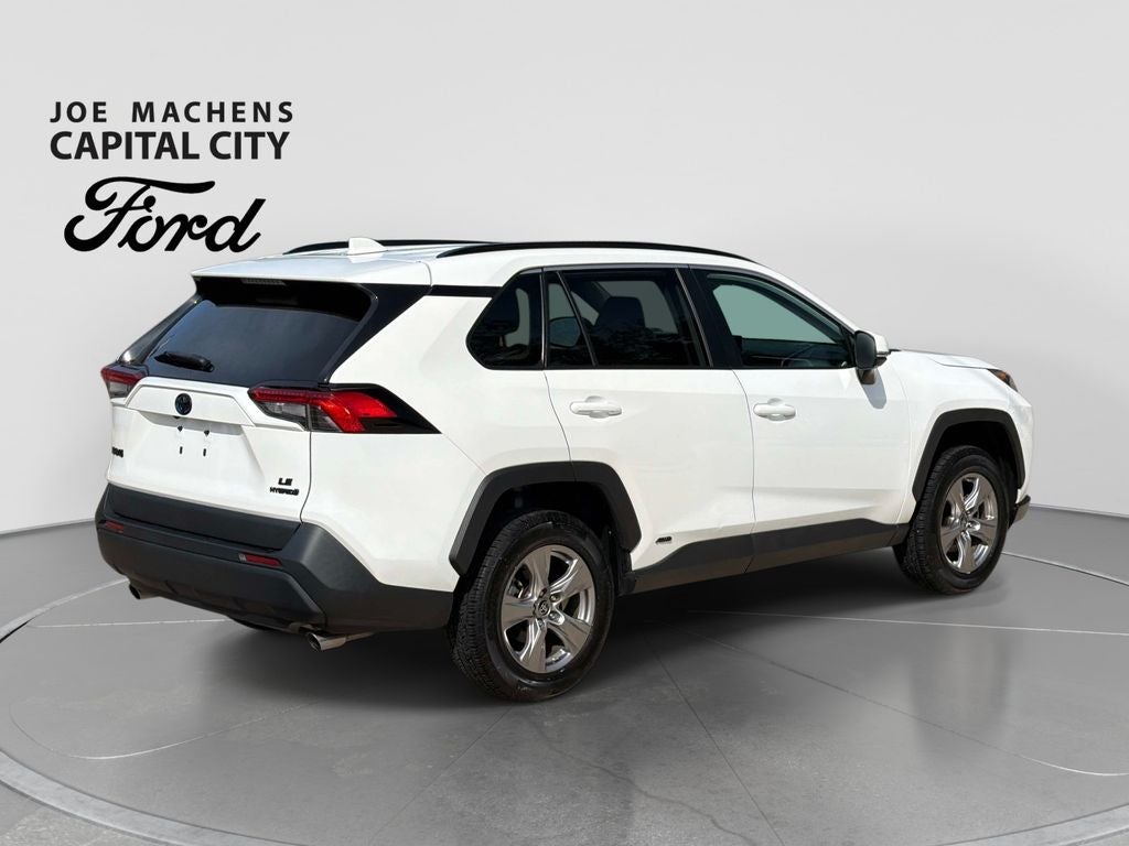 2022 Toyota RAV4 Hybrid LE