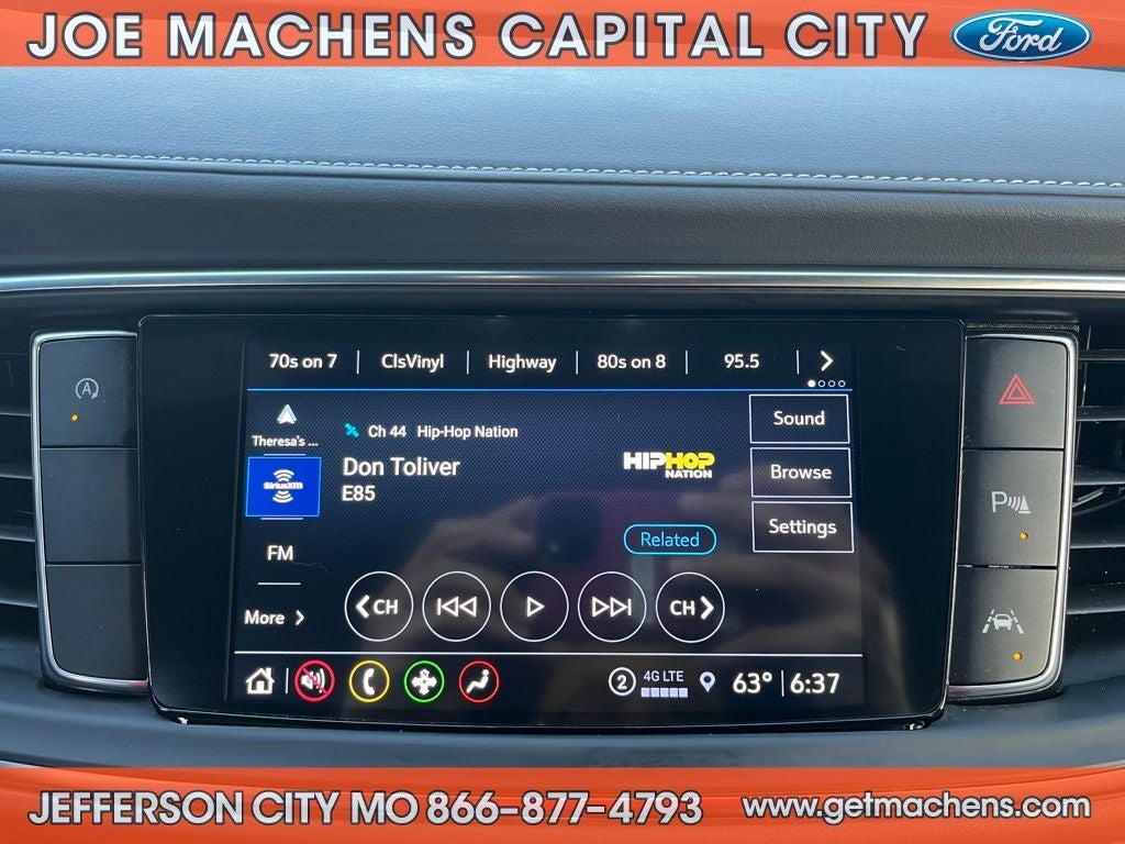 2023 Buick Enclave Essence