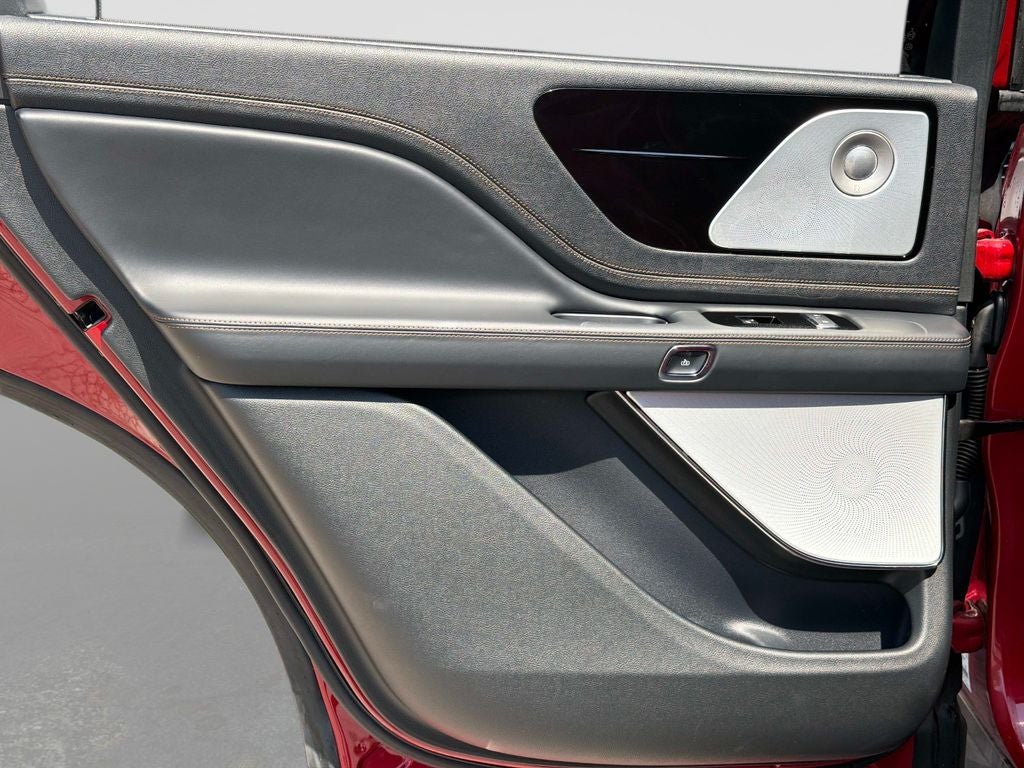 2025 Lincoln Aviator Black Label