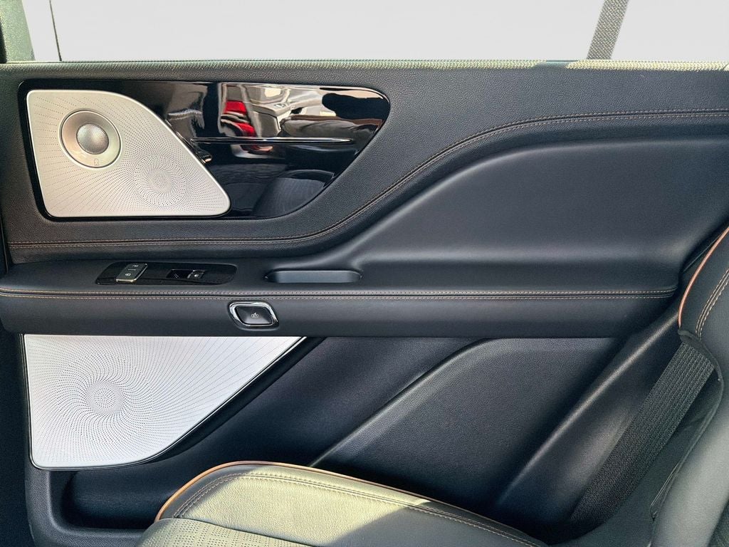 2025 Lincoln Aviator Black Label