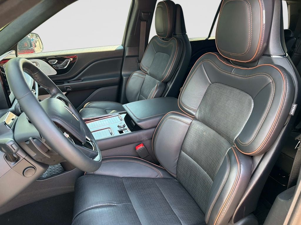 2025 Lincoln Aviator Black Label