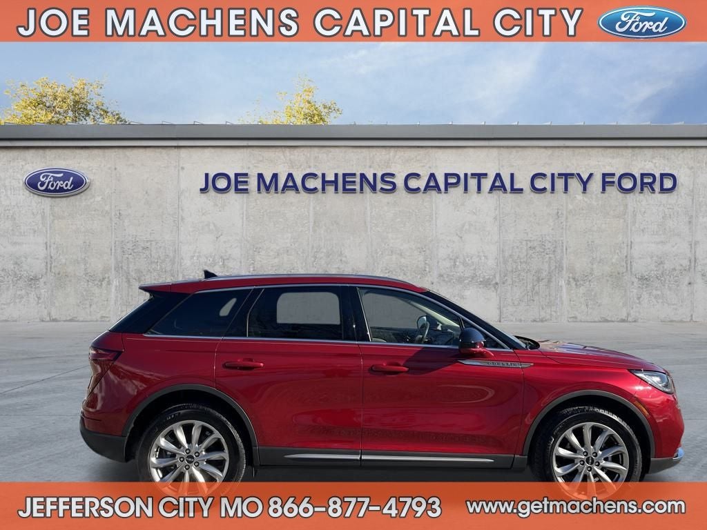 2022 Lincoln Corsair Standard