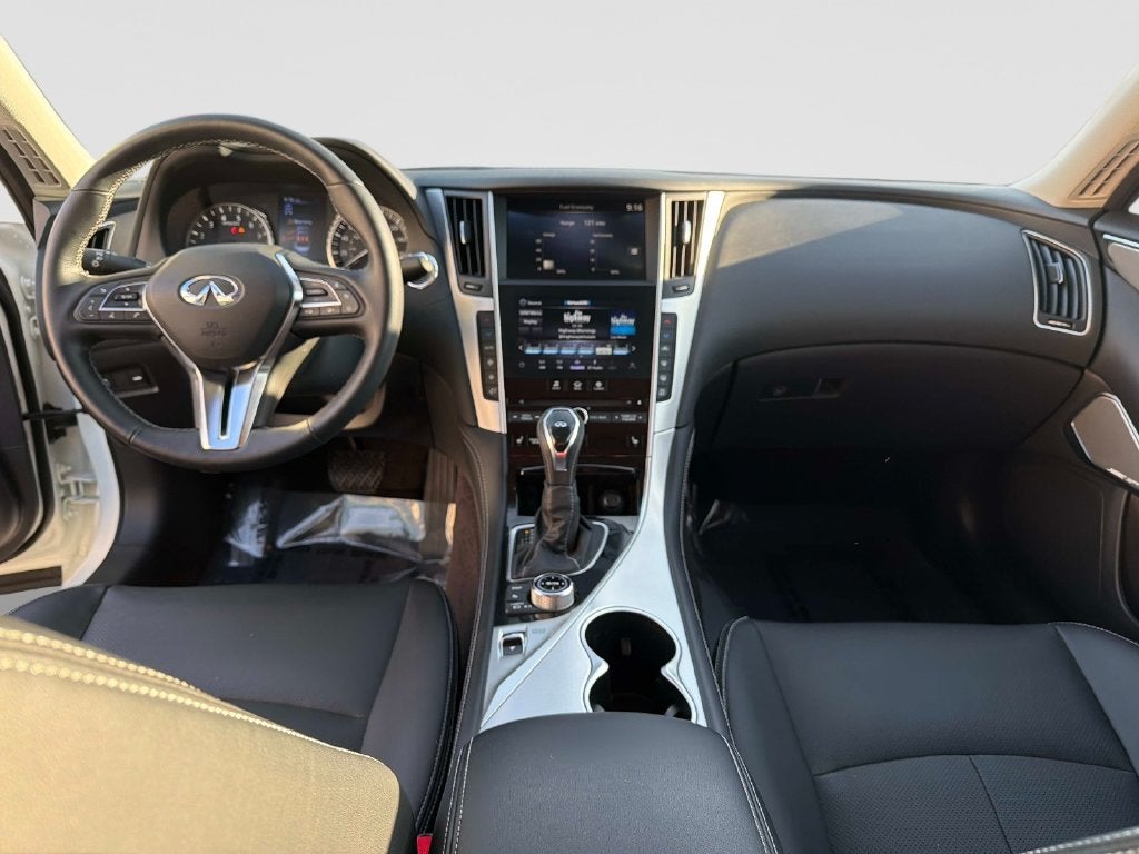 2023 INFINITI Q50 LUXE