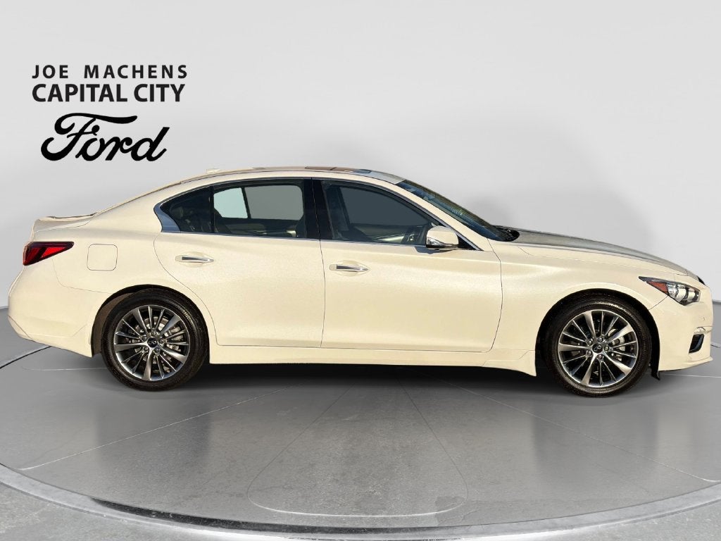 2023 INFINITI Q50 LUXE