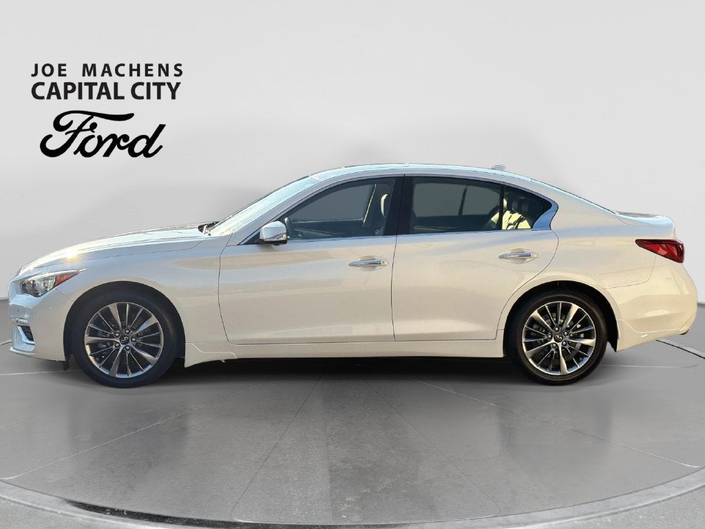 2023 INFINITI Q50 LUXE