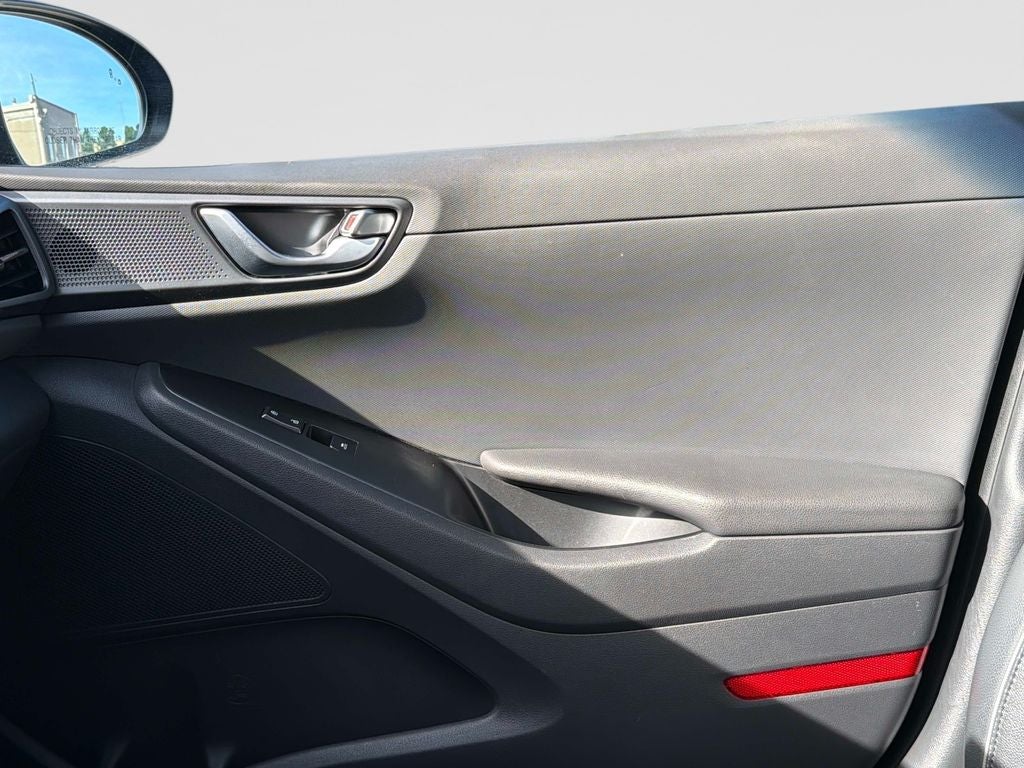 2022 Hyundai Ioniq Hybrid Limited