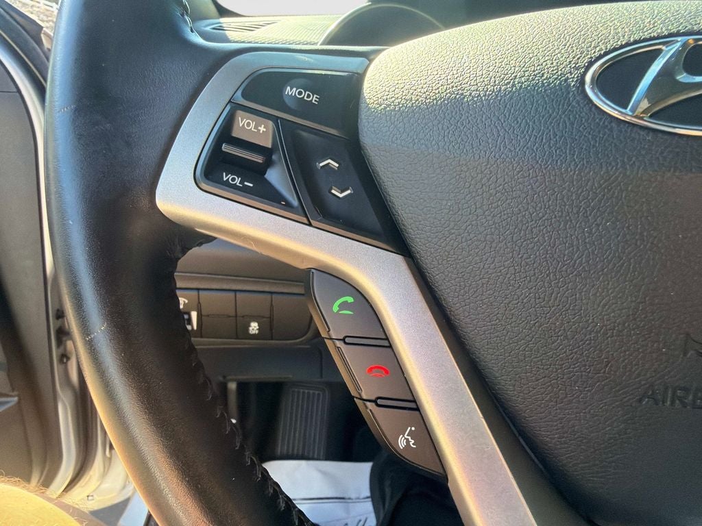 2017 Hyundai Veloster Value Edition