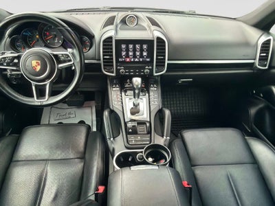 2018 Porsche Cayenne Platinum Edition