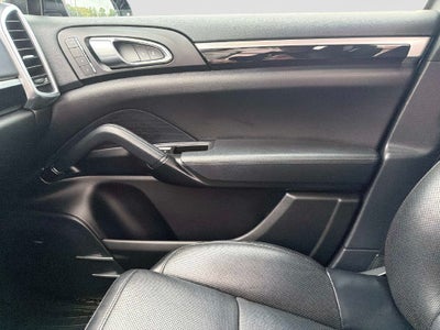 2018 Porsche Cayenne Platinum Edition