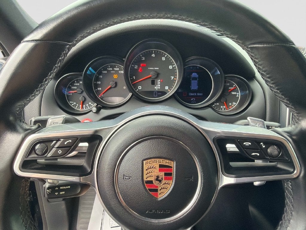 2018 Porsche Cayenne Platinum Edition