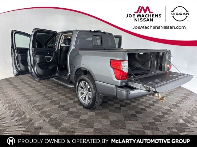 2018 Nissan Titan SL