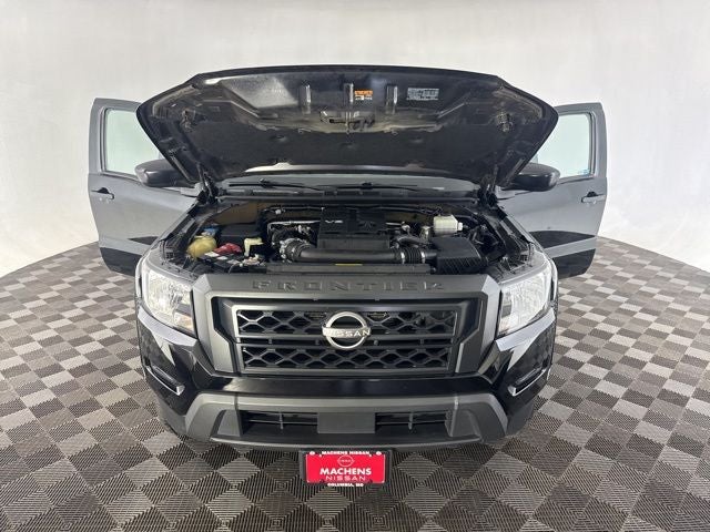 2022 Nissan Frontier S