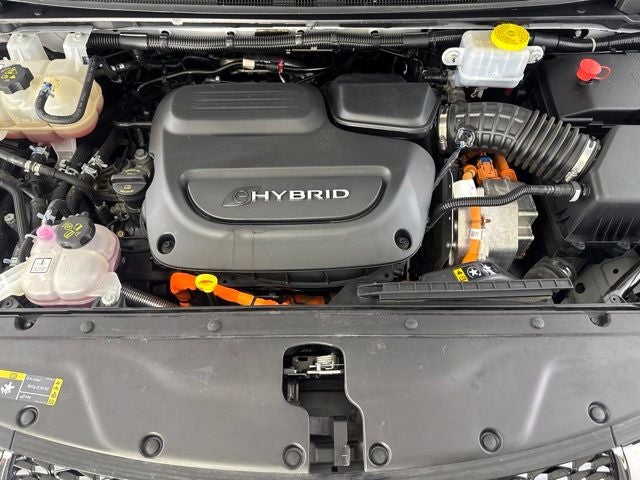 2023 Chrysler Pacifica Hybrid Touring L