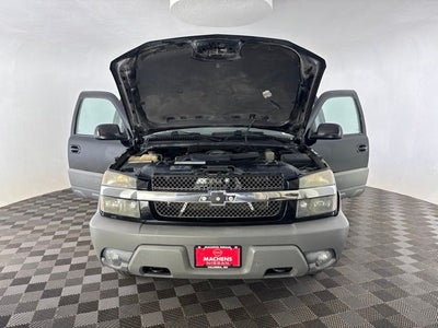 2002 Chevrolet Avalanche 1500 Base