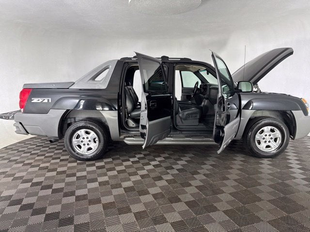 2002 Chevrolet Avalanche 1500 Base