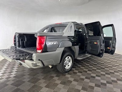 2002 Chevrolet Avalanche 1500 Base