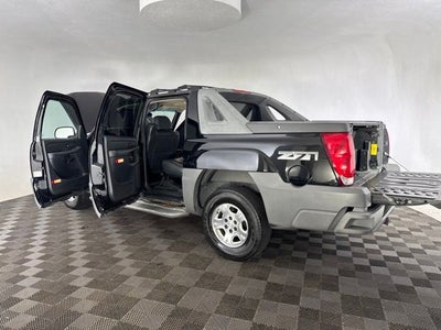2002 Chevrolet Avalanche 1500 Base