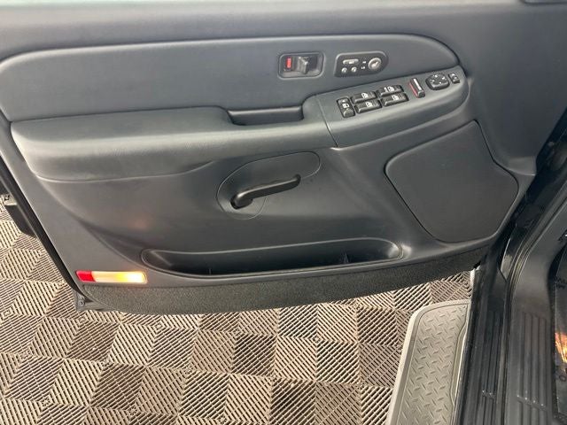 2002 Chevrolet Avalanche 1500 Base