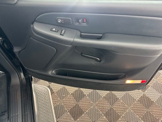 2002 Chevrolet Avalanche 1500 Base