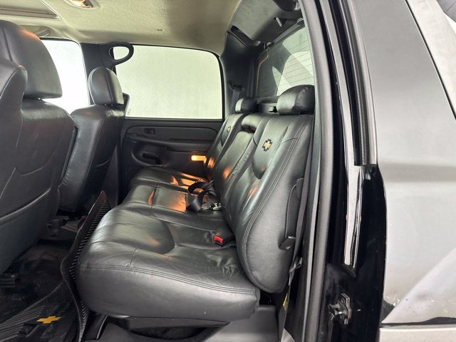 2002 Chevrolet Avalanche 1500 Base