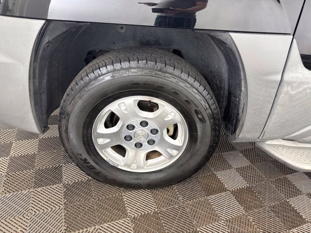 2002 Chevrolet Avalanche 1500 Base