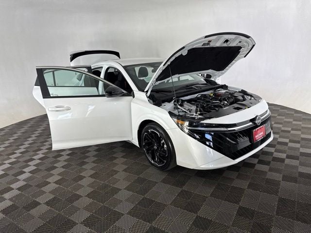 2027 Nissan Sentra SR