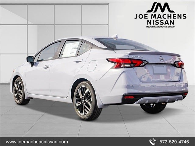 2025 Nissan Versa 1.6 SR