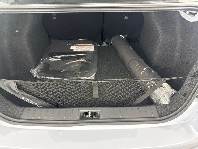 2025 Nissan Versa 1.6 SR