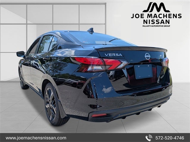 2025 Nissan Versa 1.6 SR