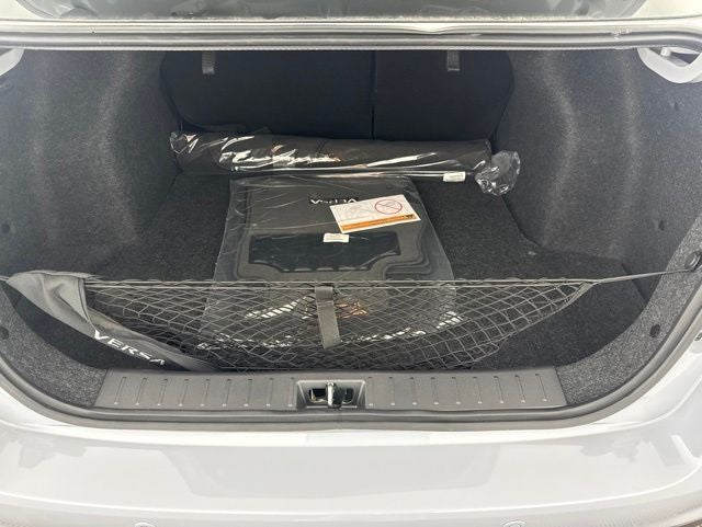2025 Nissan Versa 1.6 SR