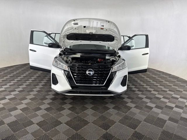 2023 Nissan Kicks S