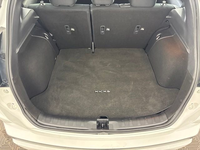2023 Nissan Kicks S