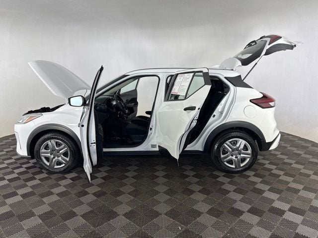 2023 Nissan Kicks S