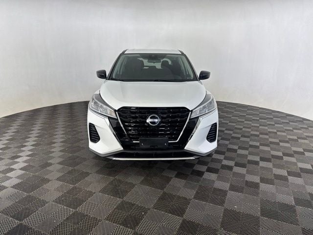 2023 Nissan Kicks S