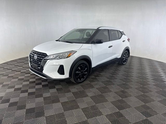 2023 Nissan Kicks S