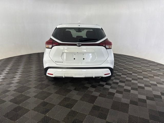 2023 Nissan Kicks S